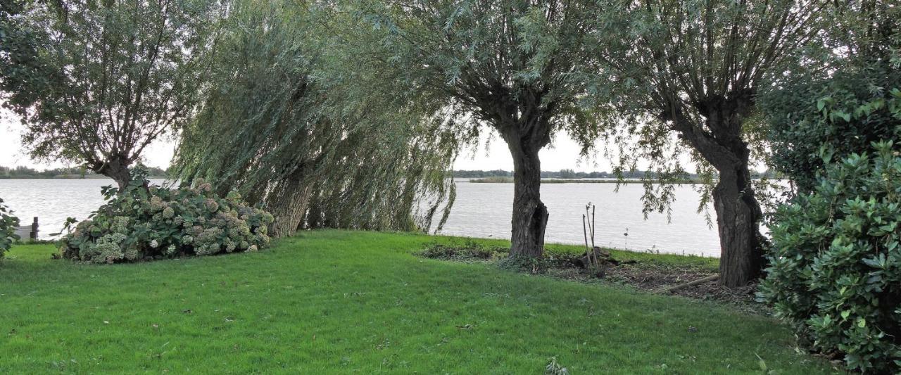 Reeuwijkse Plassen Exterior photo