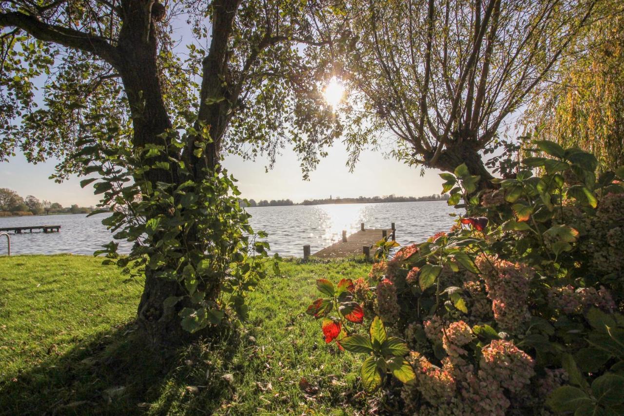 Reeuwijkse Plassen Exterior photo